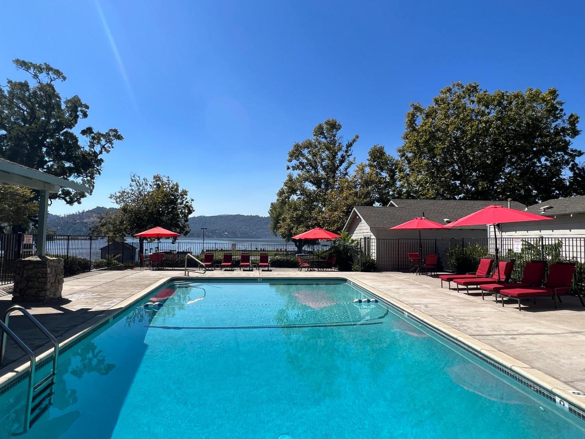 Clear Lake Cottages & Marina Clearlake Buitenkant foto