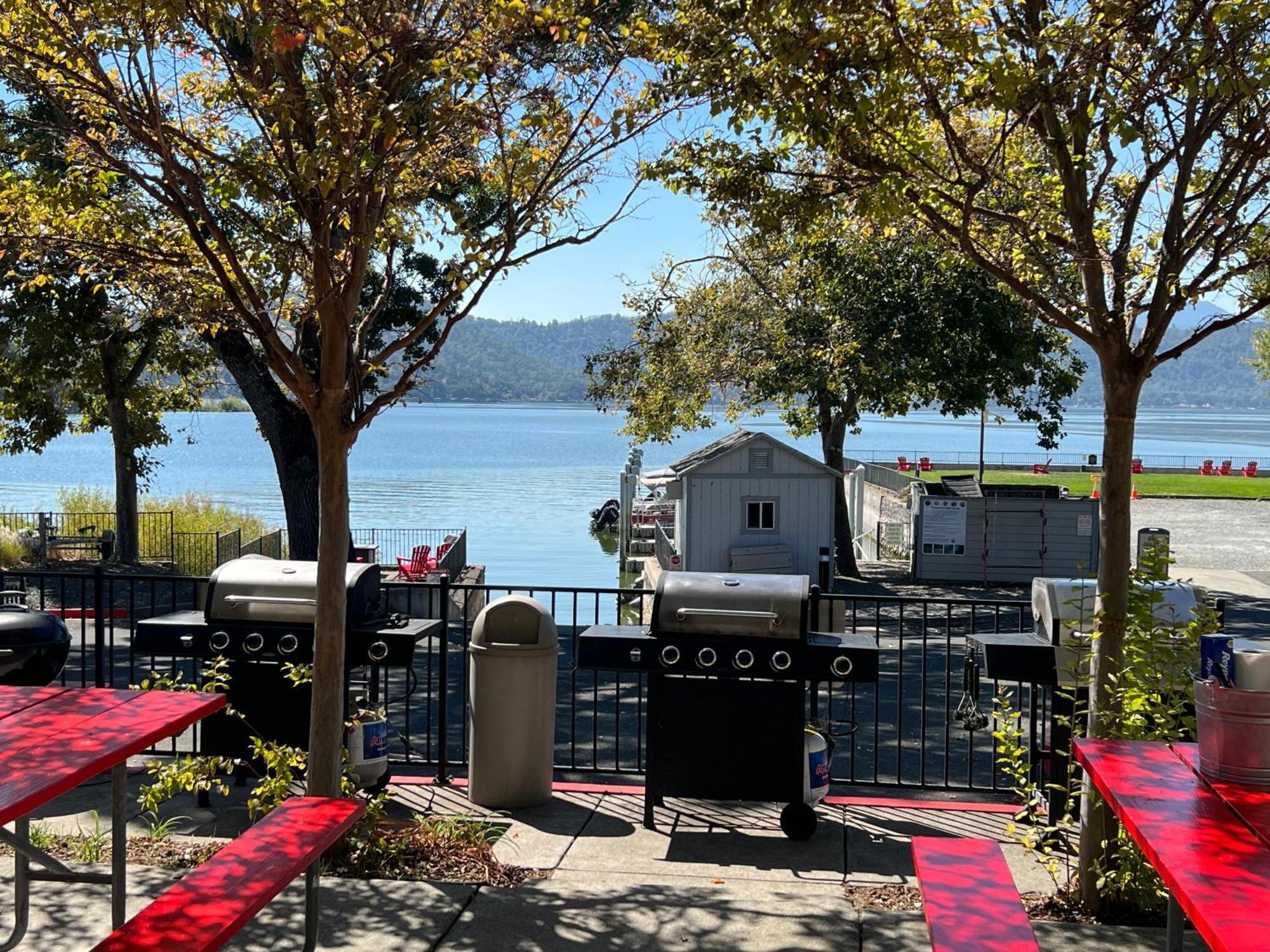 Clear Lake Cottages & Marina Clearlake Buitenkant foto