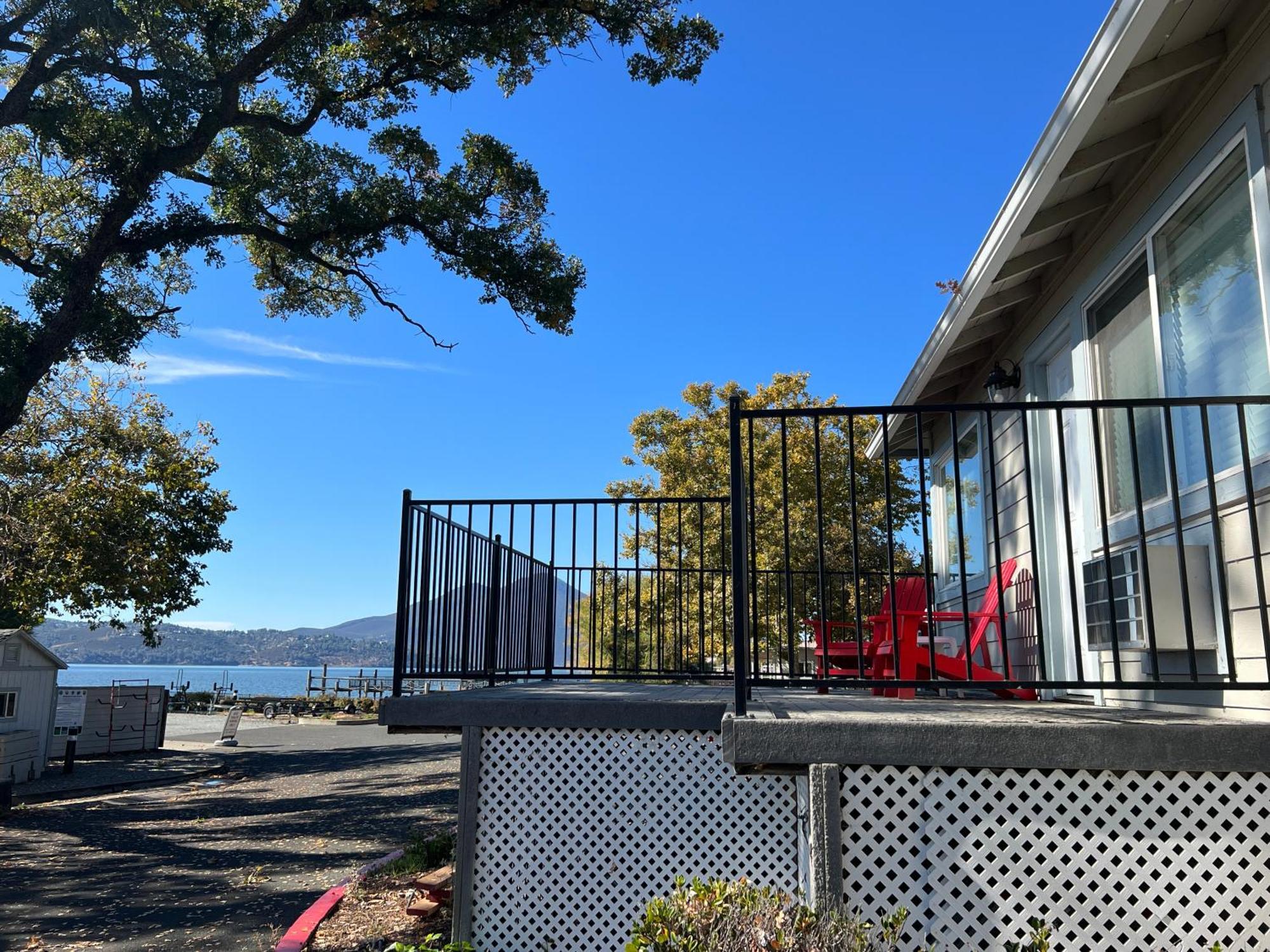 Clear Lake Cottages & Marina Clearlake Buitenkant foto