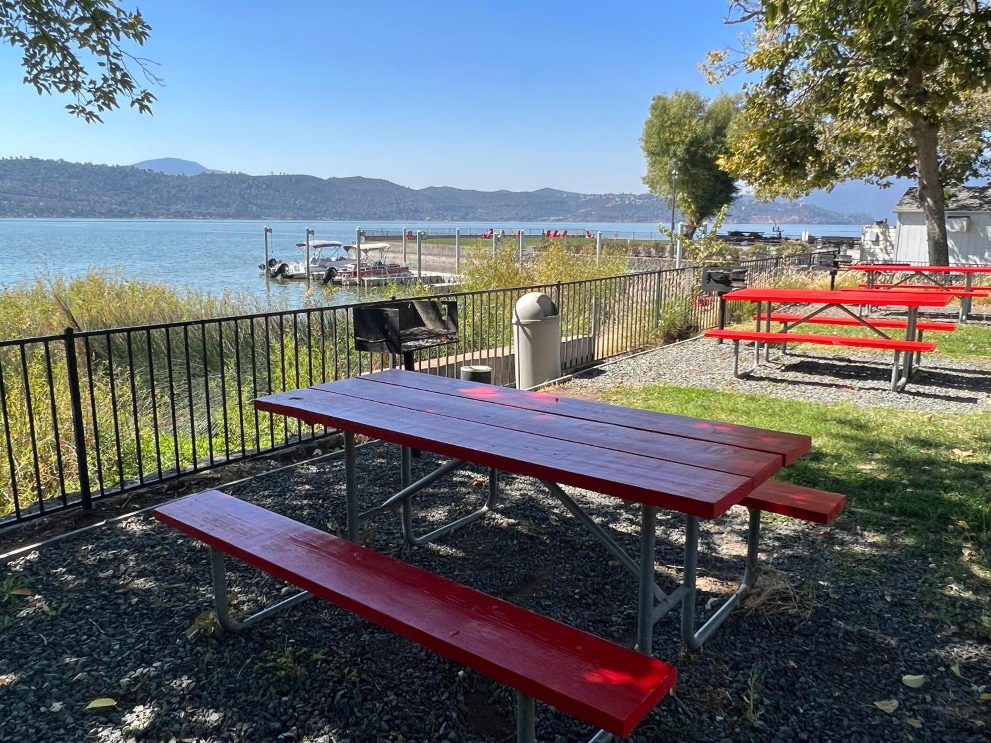 Clear Lake Cottages & Marina Clearlake Buitenkant foto